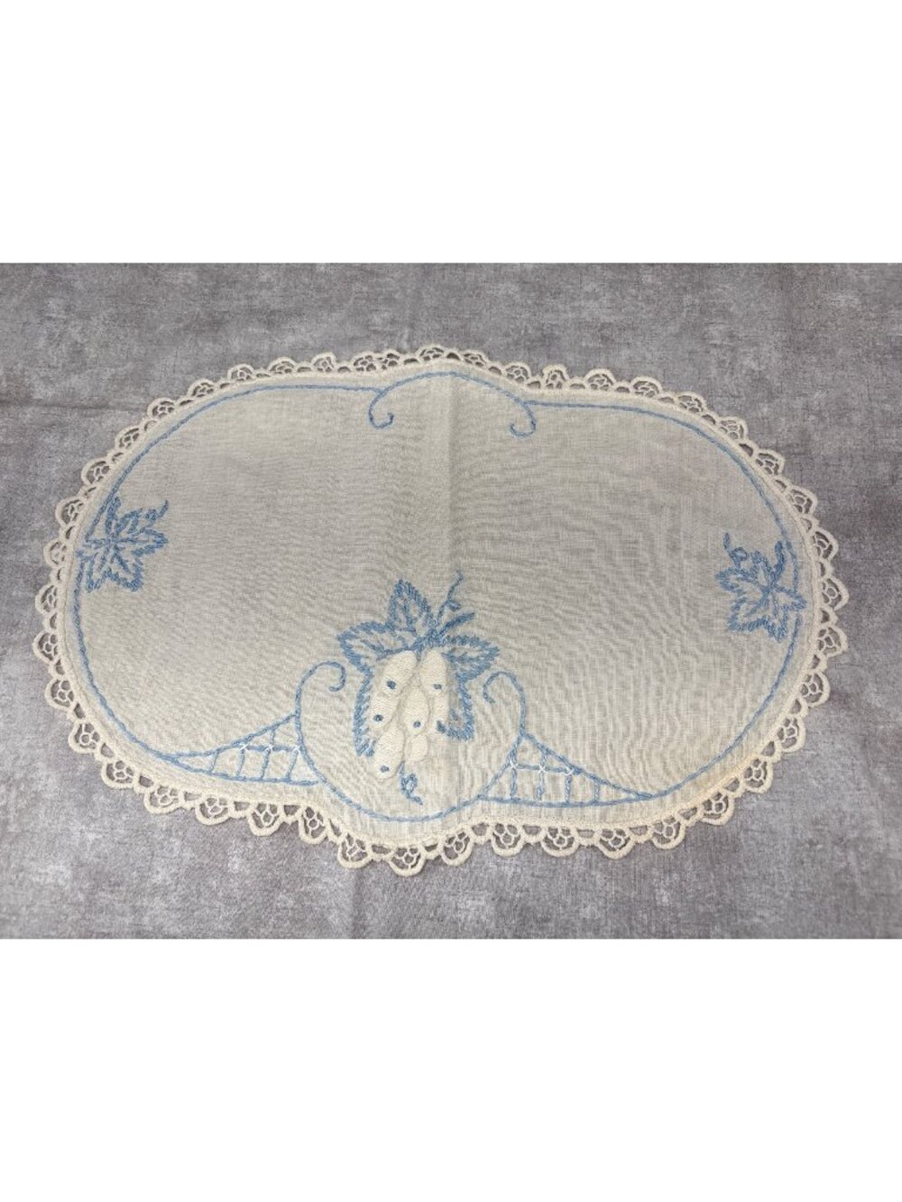 Oval Cream Linen Lace Doily Blue Embroidery Grapevine Design 16"x11" Vintage Acc